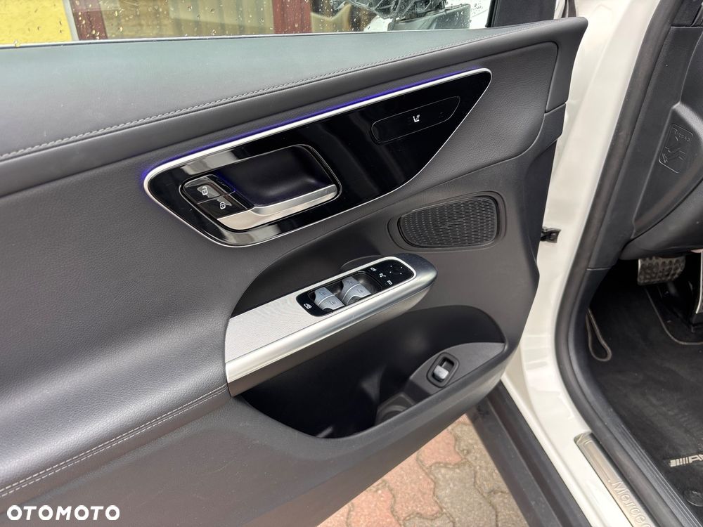 Mercedes-Benz GLC 220 d mHEV 4-Matic AMG Line - 16