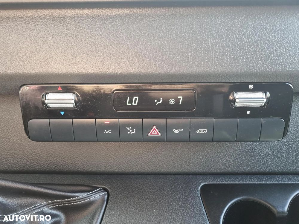 Mercedes-Benz Sprinter - 14