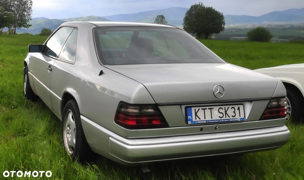 Mercedes-Benz Klasa E 200 - 15