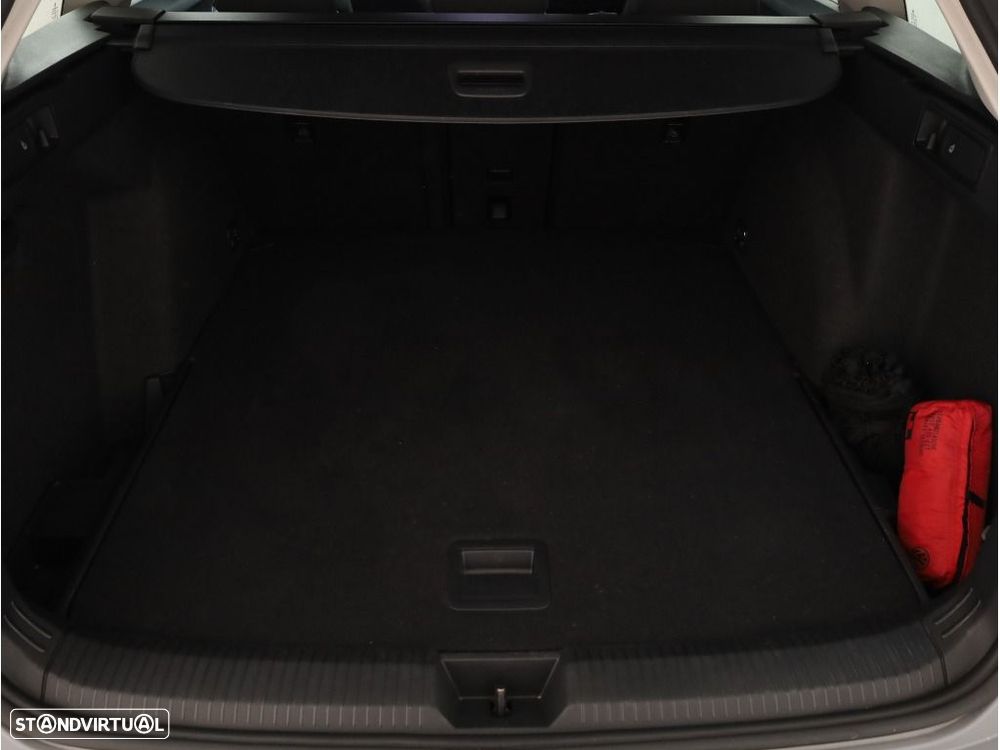 VW Golf Variant 2.0 TDi Life - 17