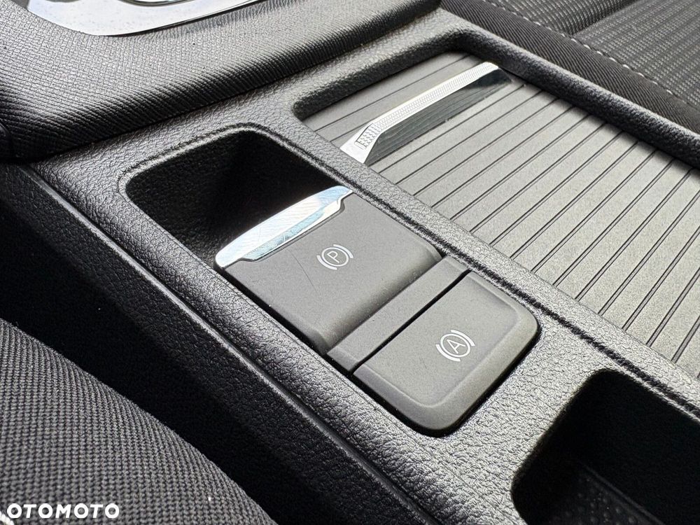 Skoda Octavia 2.0 TDI Ambition DSG - 27