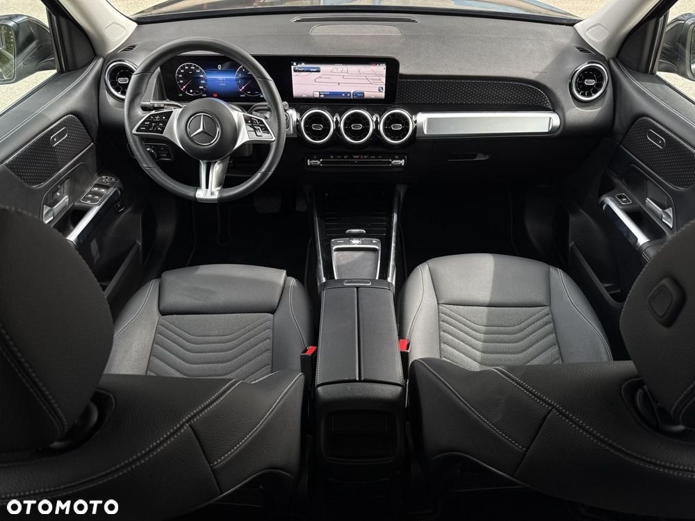 Mercedes-Benz GLB - 19