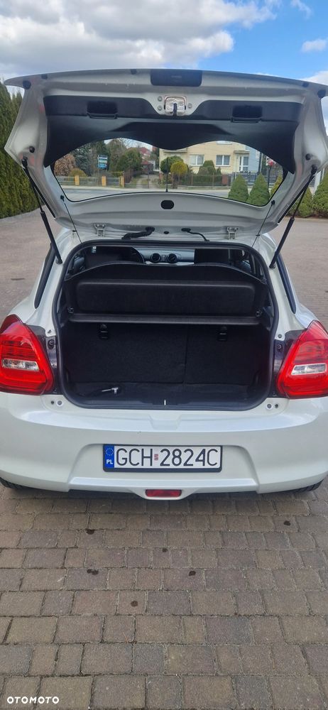 Suzuki Swift 1.2 SHVS Premium Plus - 5