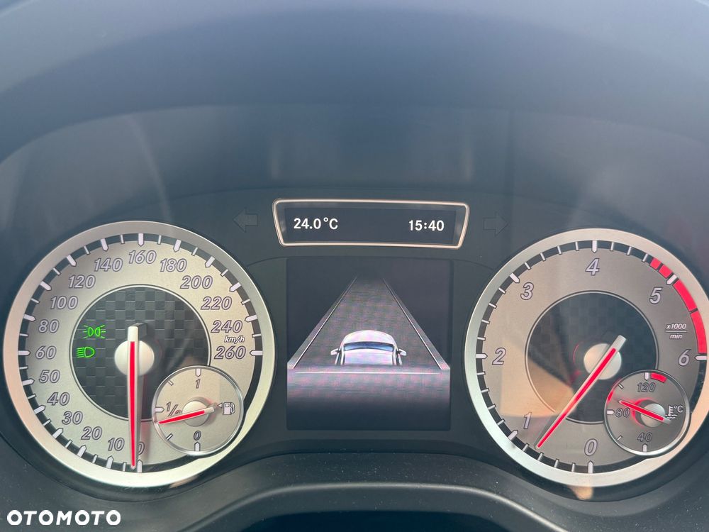 Mercedes-Benz Klasa A 200 CDI (BlueEFFICIENCY) AMG Sport - 26