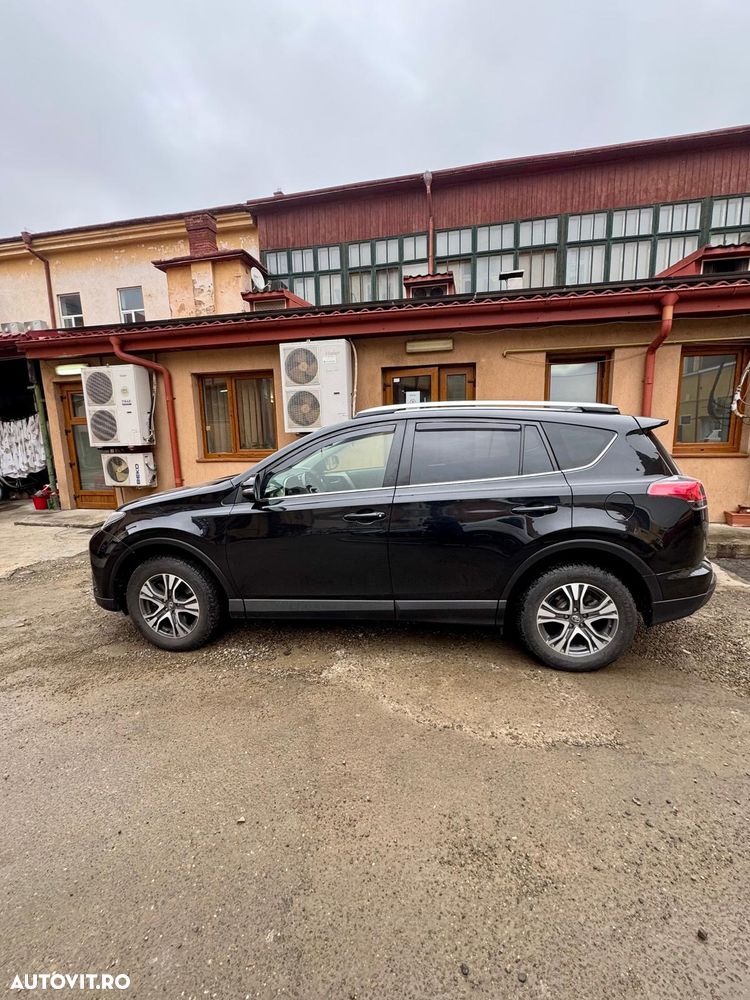 Toyota RAV4 2.0 D-4D 4x2 Start-Stop Executive - 2