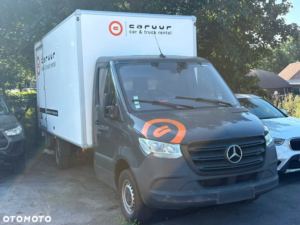 Mercedes-Benz Sprinter - 2