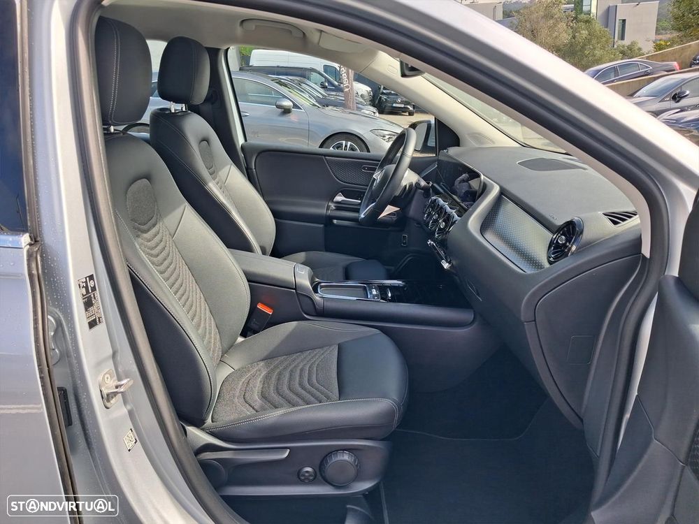 Mercedes-Benz B 180 d - 13