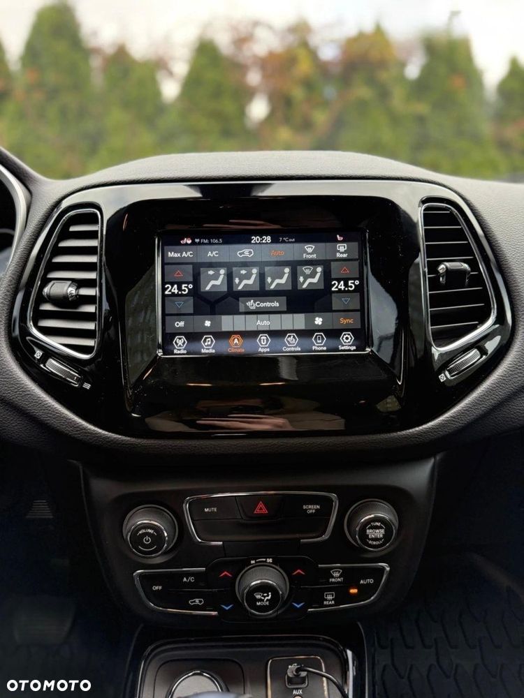 Jeep Compass 2.4I 4x4 Automatik Limited - 14