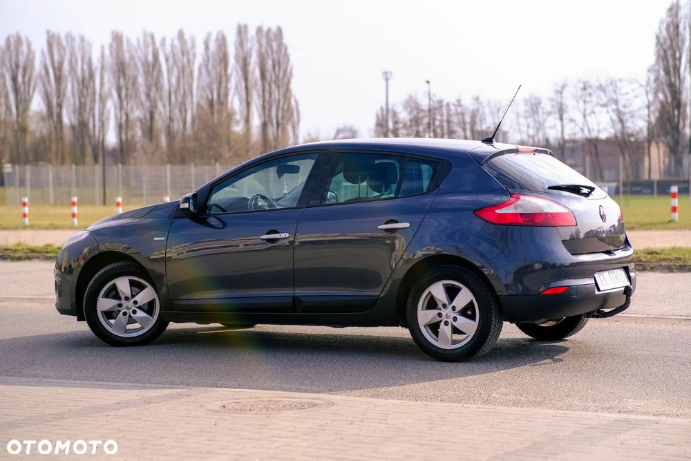 Renault Megane 1.9 dCi Bose Edition - 11