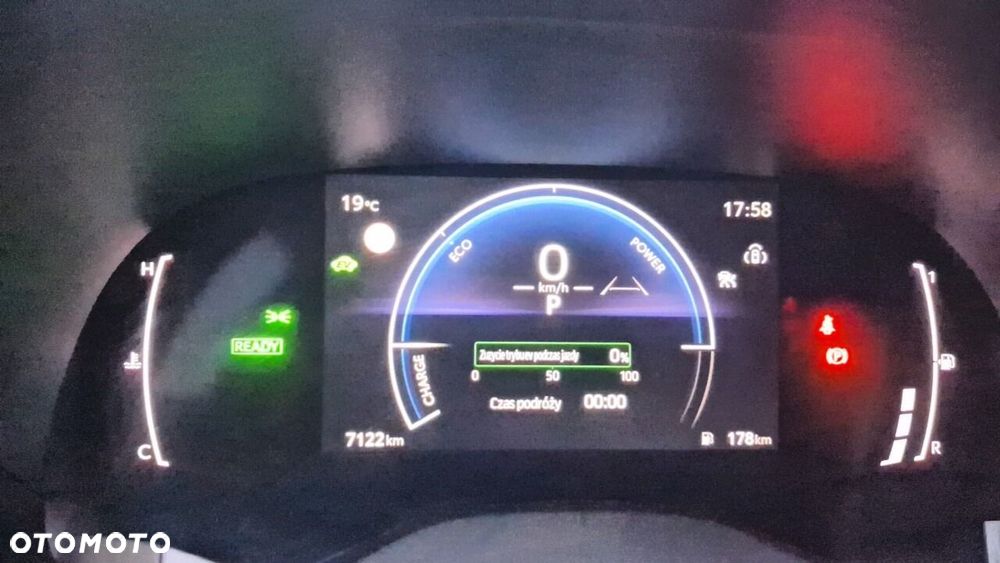 Toyota Yaris Hybrid 1.5 Style - 11