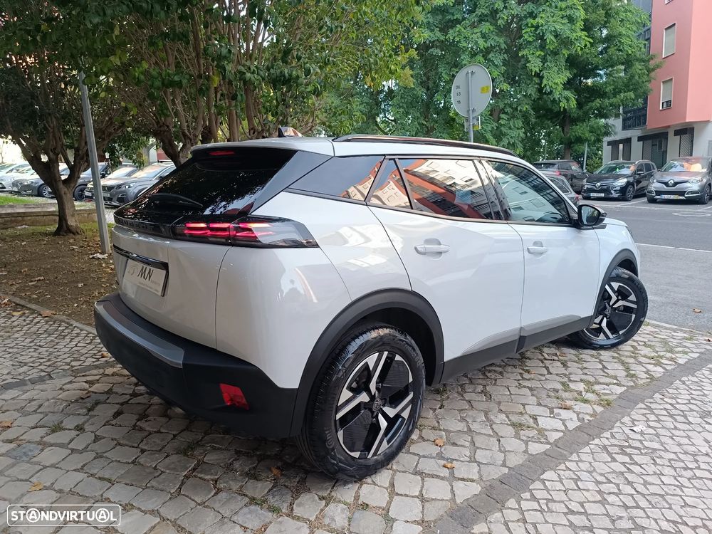 Peugeot 2008 1.2 PureTech Allure Pack - 4