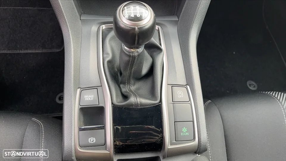 Honda Civic 1.0 i-VTEC Executive - 34