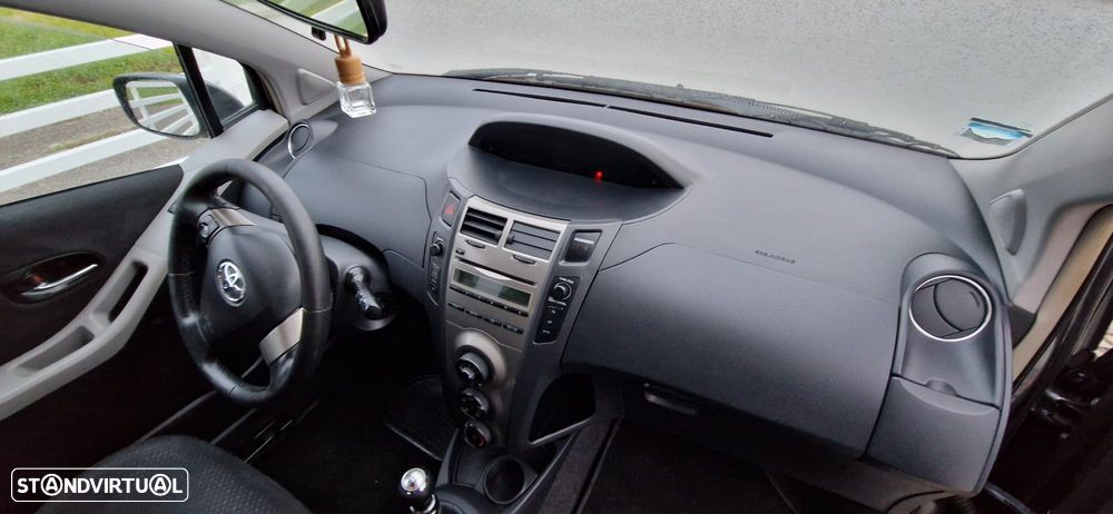 Toyota Yaris 1.0 VVT-i Comfort - 20