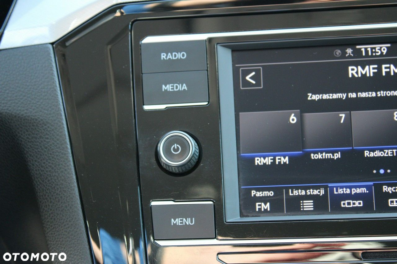 Volkswagen Passat - 23