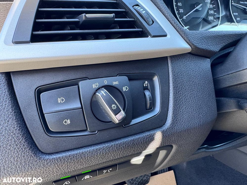 BMW Seria 3 318d Aut. - 23