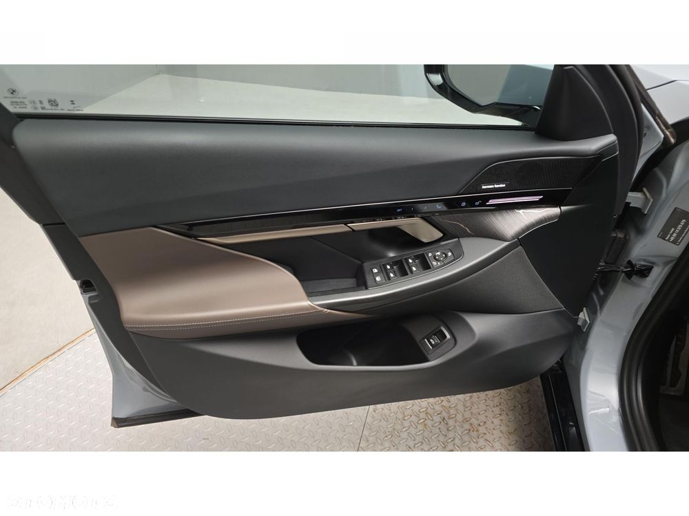 BMW Seria 5 - 17