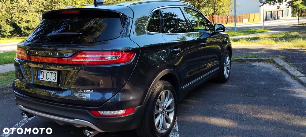 Lincoln MKC - 3