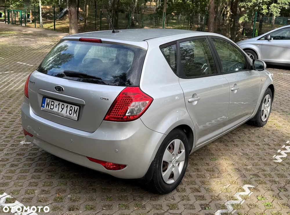 Kia Ceed 1.6 Crdi Comfort - 4