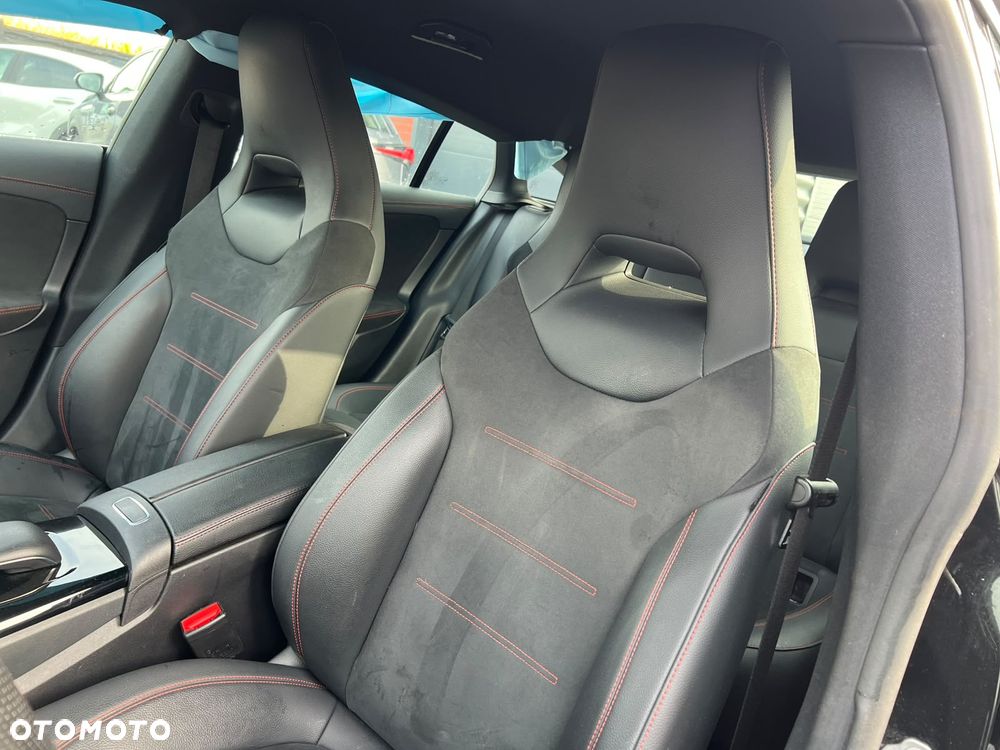 Mercedes-Benz CLA 250 AMG Line 7G-DCT - 10