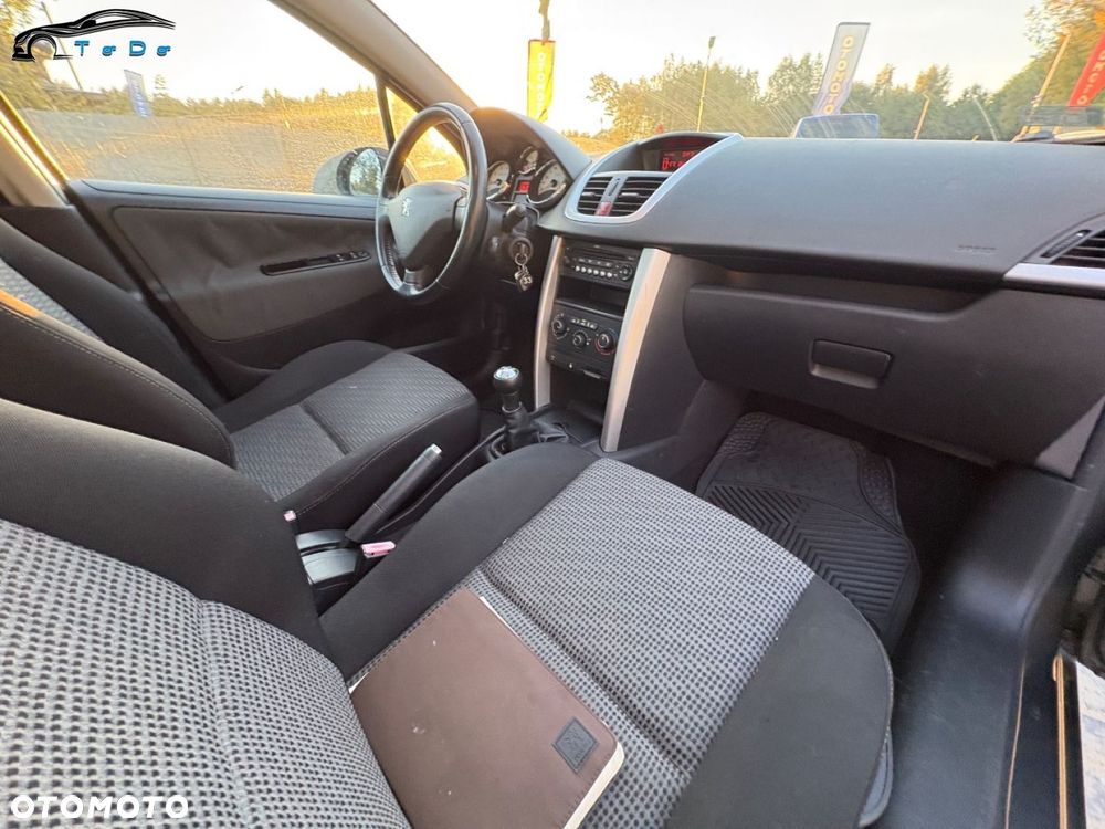 Peugeot 207 1.6 VTi Premium - 29