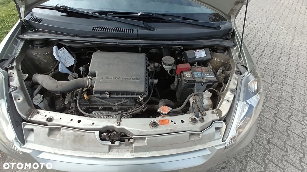 Daihatsu Sirion - 20