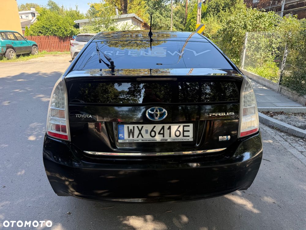 Toyota Prius 1.8 HSD Prestige - 8