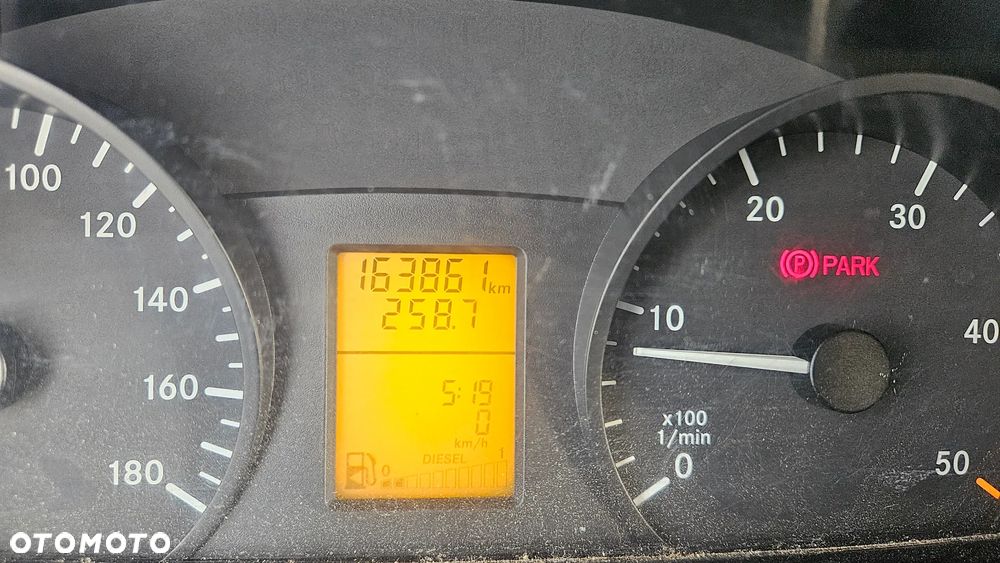 Mercedes-Benz Sprinter 513 - 8