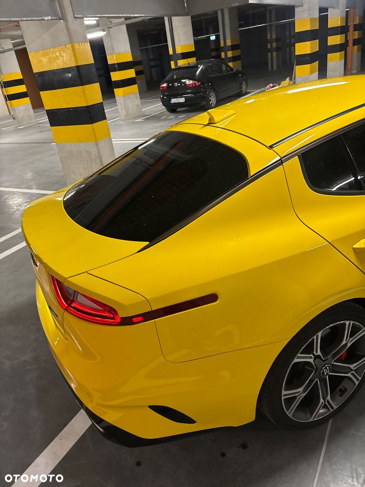 Kia Stinger - 18