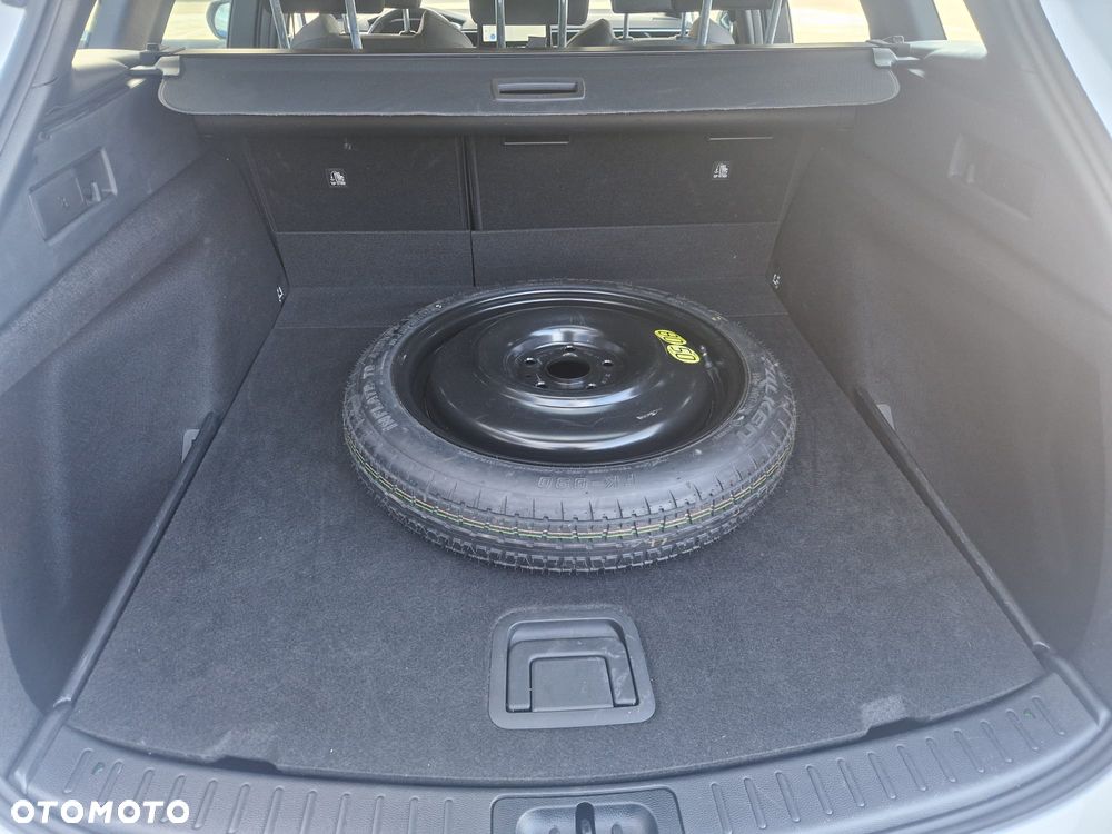 Toyota Corolla 1.8 Hybrid Comfort - 21