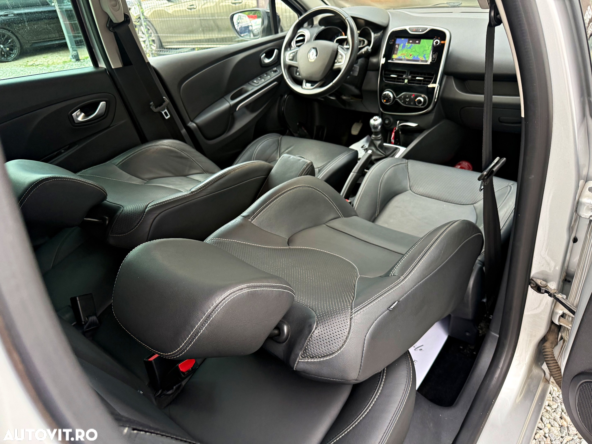 Renault Clio BLUE dCi 100 INTENS - 8