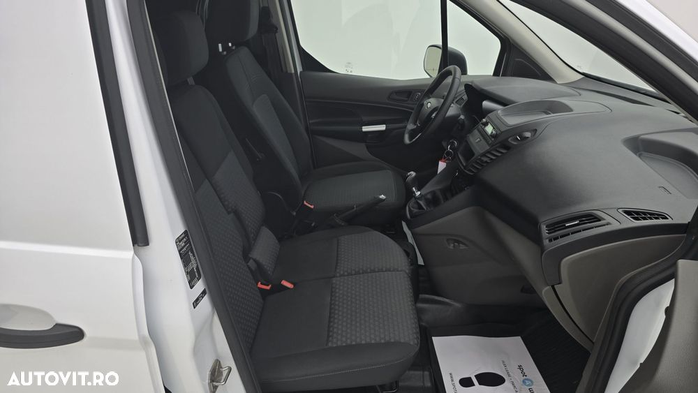 Ford Transit Connect - 19