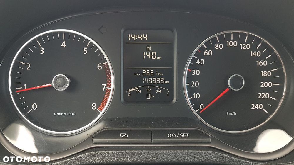 Volkswagen Polo - 32