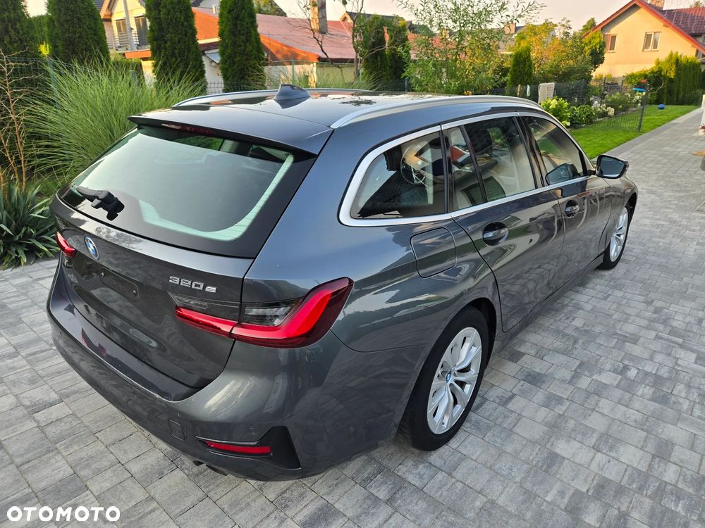 BMW Seria 3 320e - 4