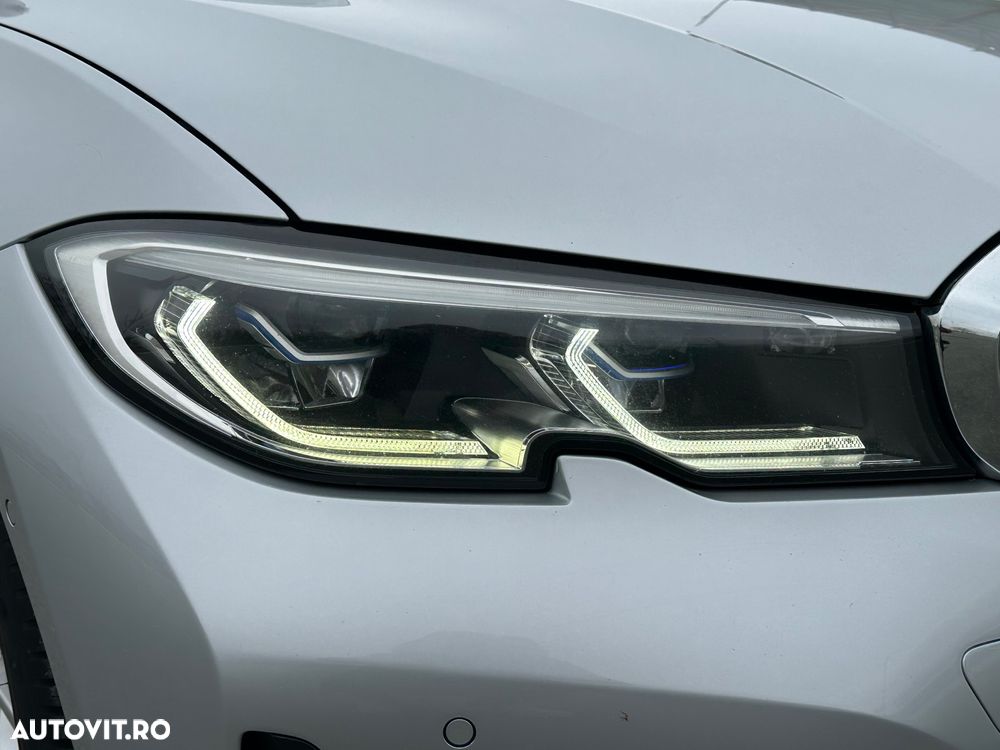 BMW Seria 3 320d xDrive AT MHEV - 10