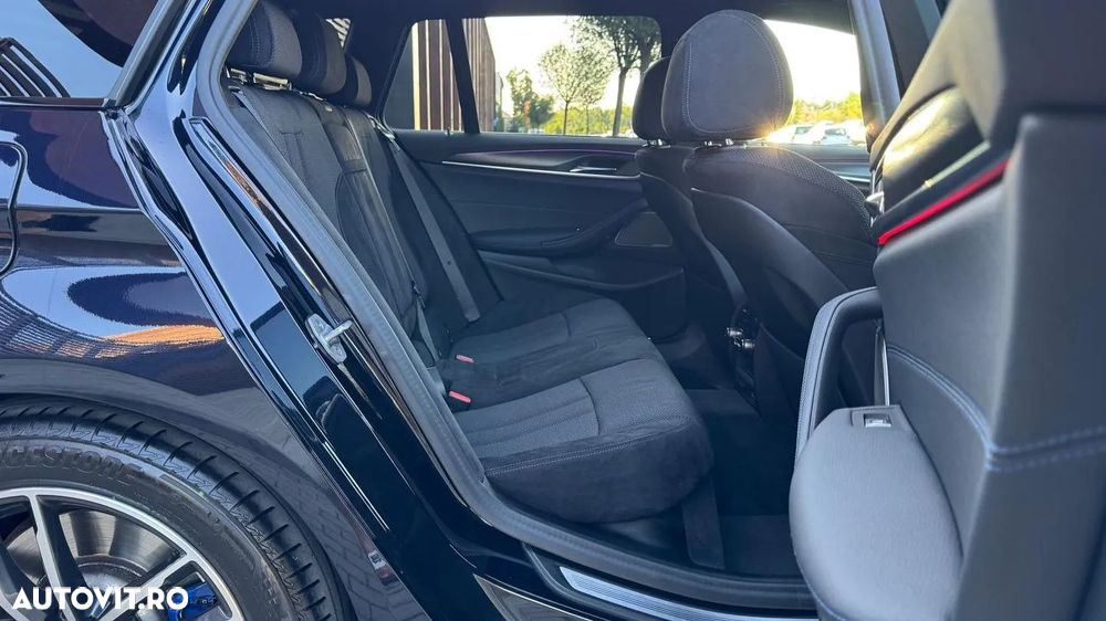BMW Seria 5 520d xDrive Touring Aut. M Sport Edition - 23