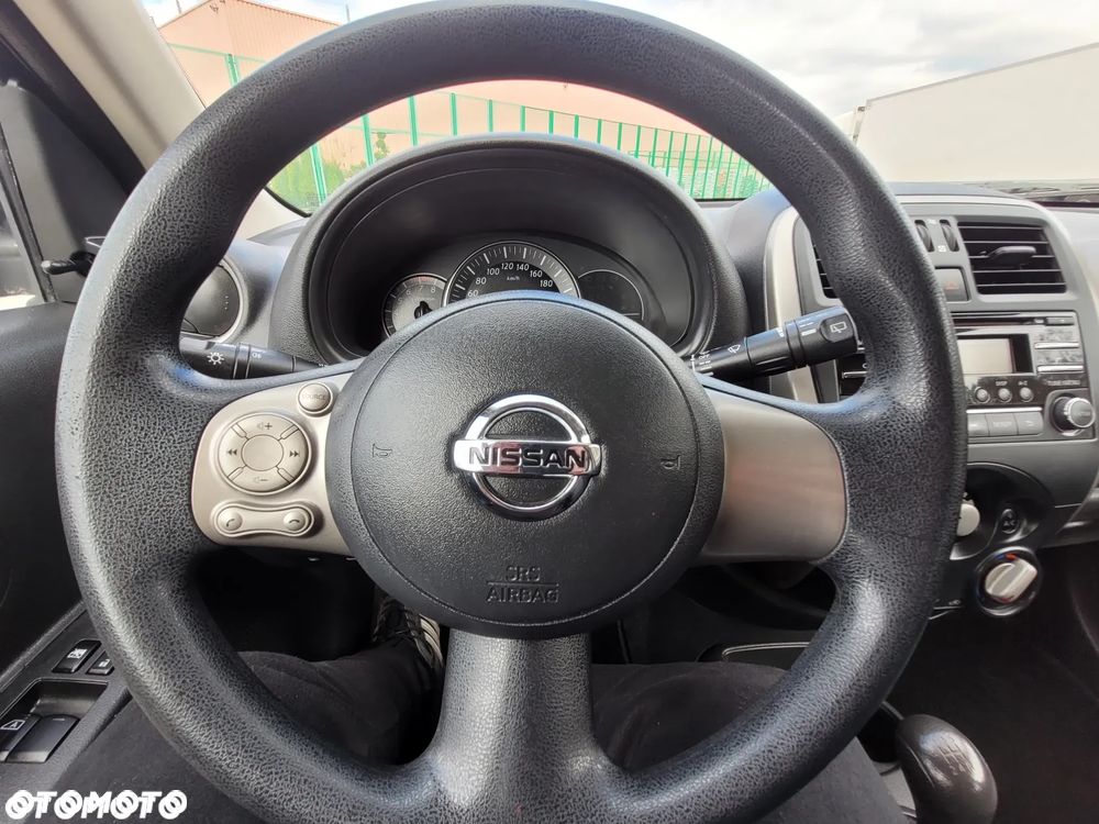 Nissan Micra 1.2 Bild der Frau - 16
