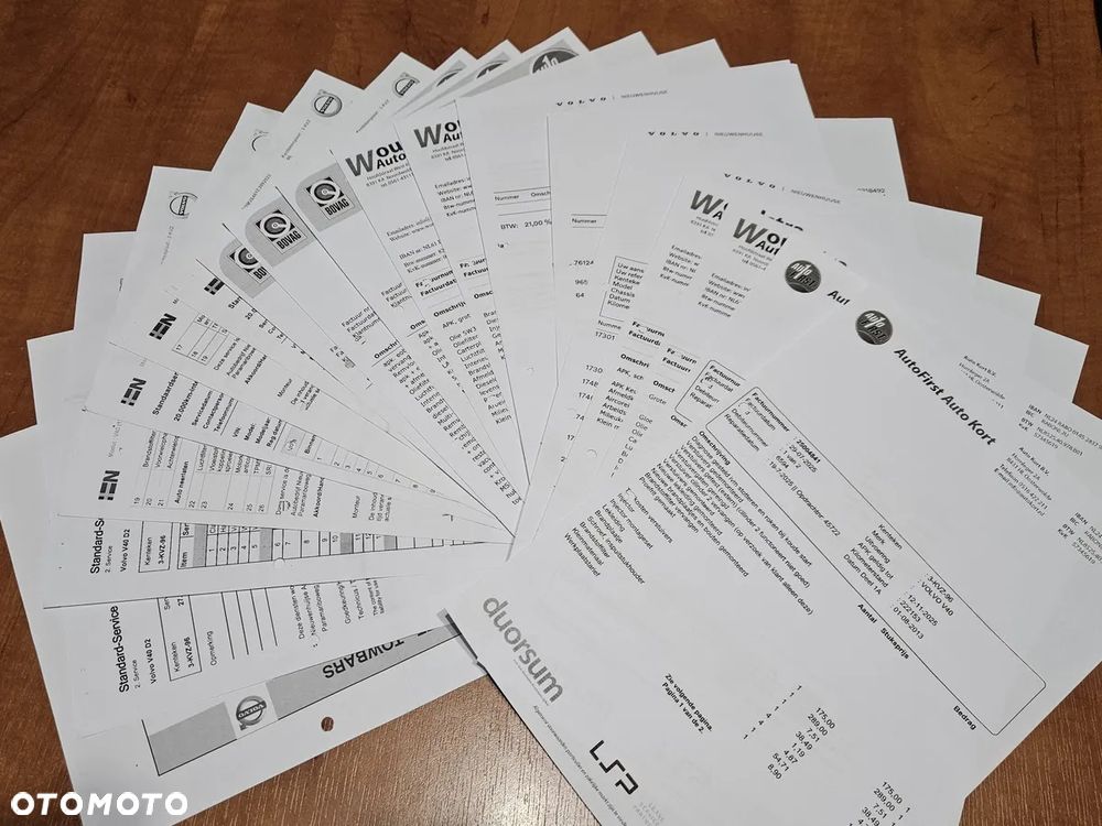 Volvo V40 D2 R-Design - 32