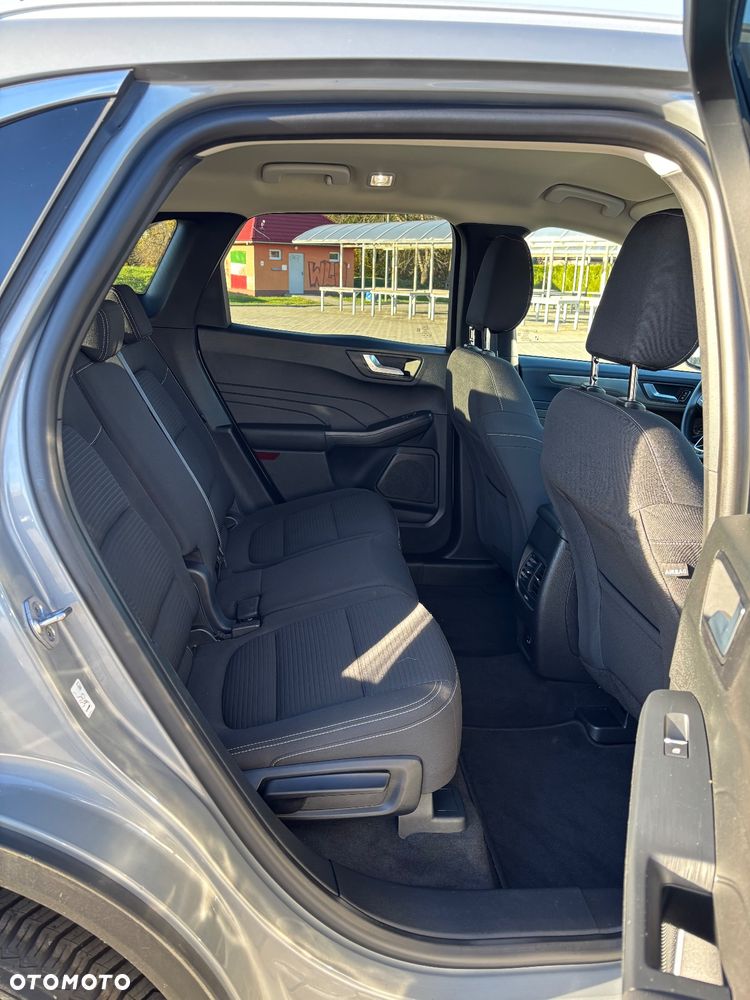 Ford Kuga 2.5 FHEV FWD Titanium - 12