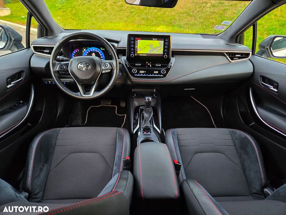 Toyota Corolla 1.8 Hybrid Business Edition - 13