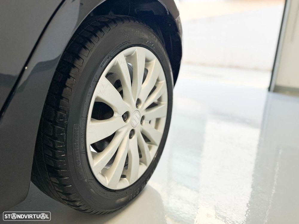 Suzuki Swift 1.2 VVT GLX - 33