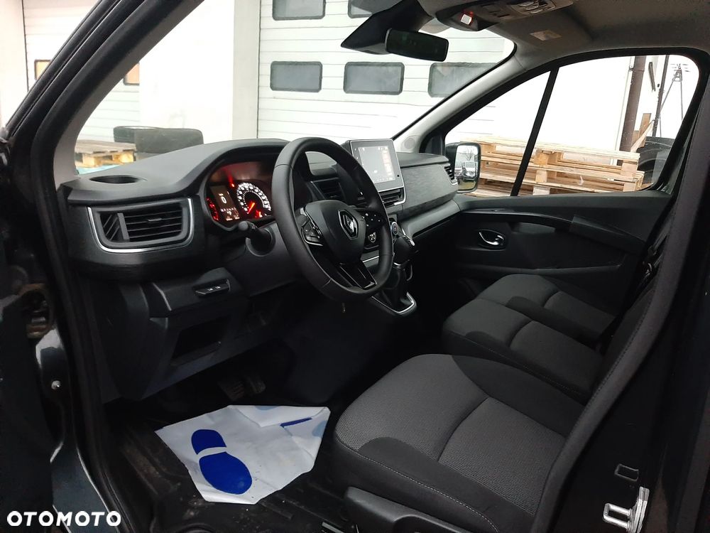 Renault Trafic 2.0 dCi EDC - 17