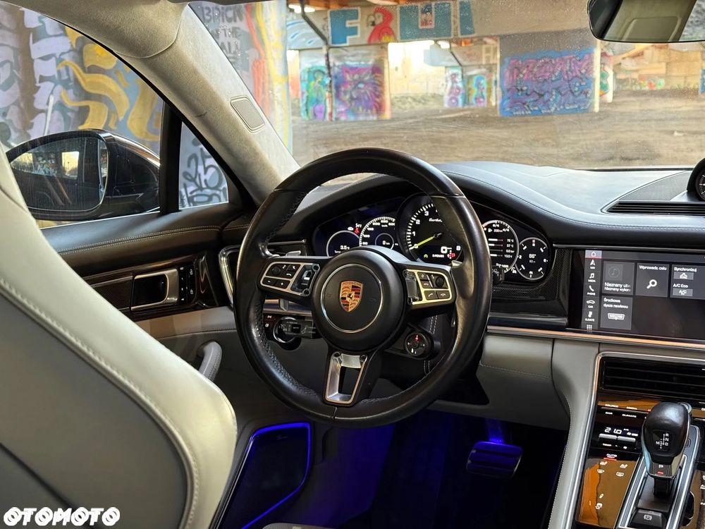 Porsche Panamera Turbo S E-Hybrid GPF - 27