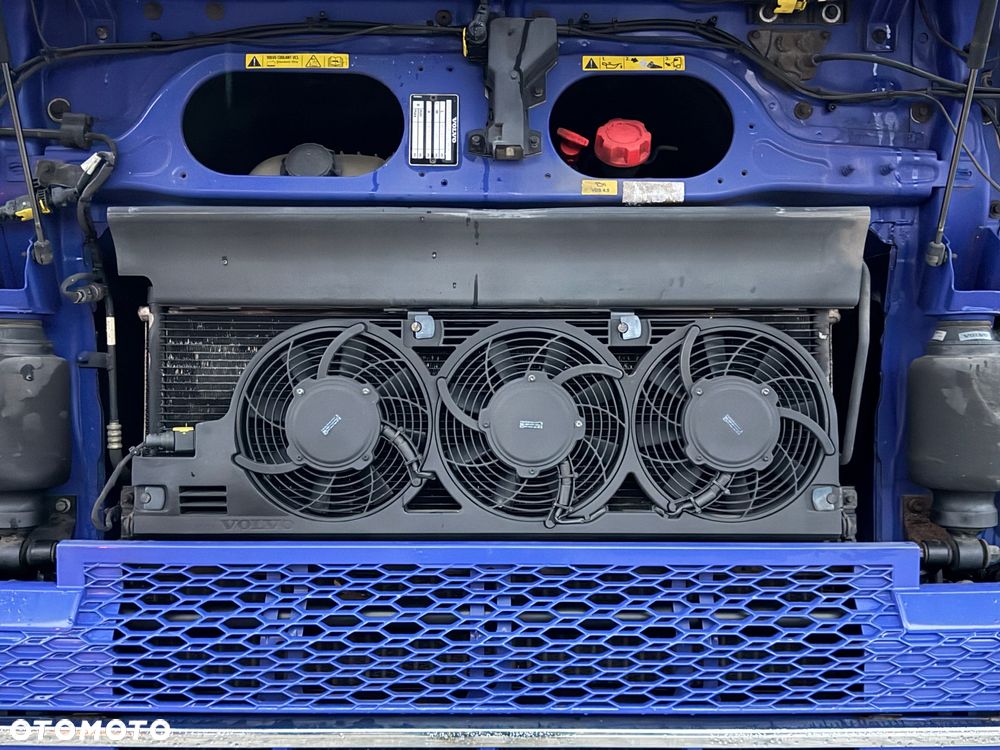 Volvo 540 XL z Niemiec aerograf TV Show Truck pełne wyposażenie skóry - 23