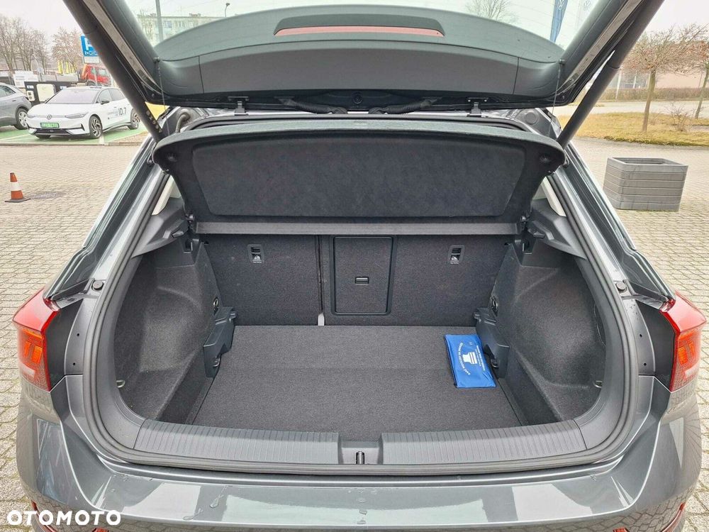 Volkswagen T-Roc 1.5 TSI Style DSG - 24