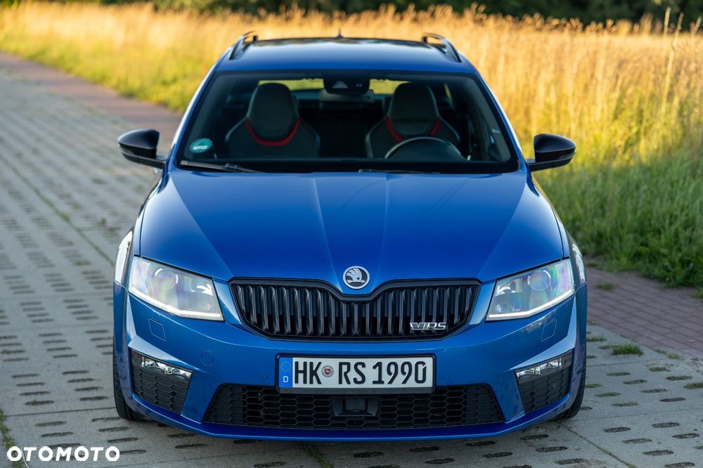 Skoda Octavia 2.0 TDI DSG RS - 23