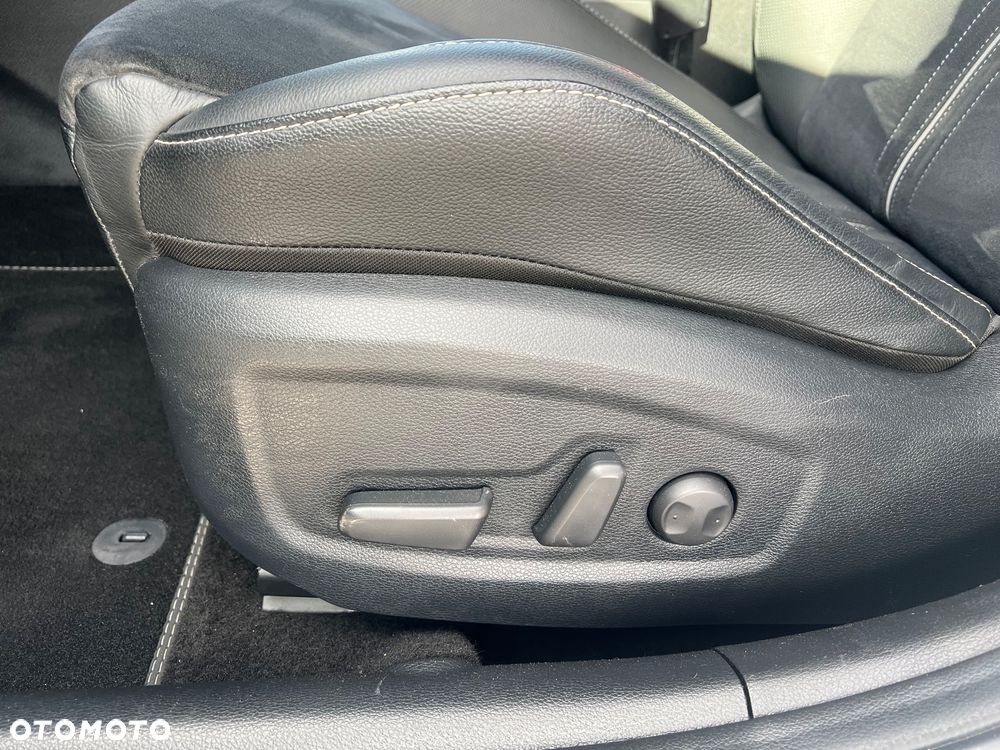 Kia ProCeed 1.5 T-GDI DCT7 OPF GT LINE - 11