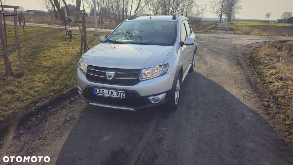 Dacia Sandero Stepway TCe 90 (S&S) Celebration - 4