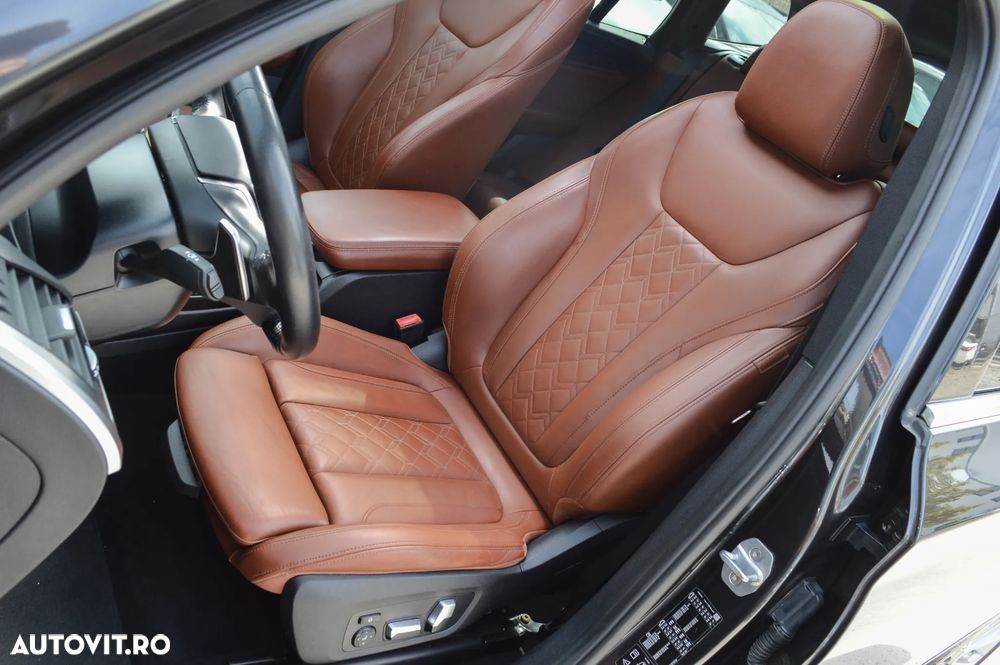 BMW X3 xDrive20d AT Luxury Line - 20
