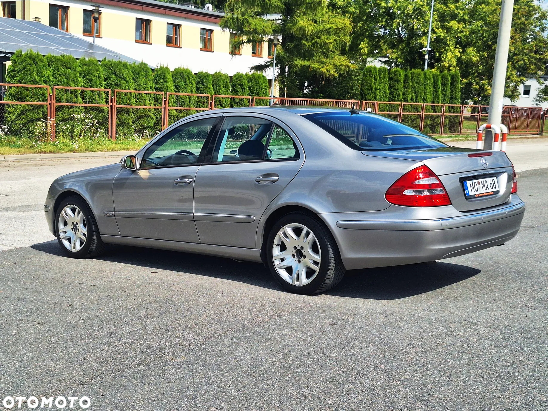 Mercedes-Benz Klasa E - 17
