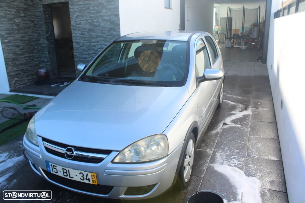 Opel Corsa 1.2 Twinport Enjoy - 2